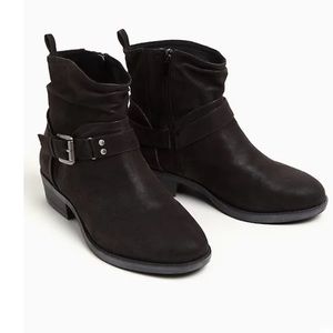 BLACK FAUX SUEDE SLOUCHY MOTO BOOT